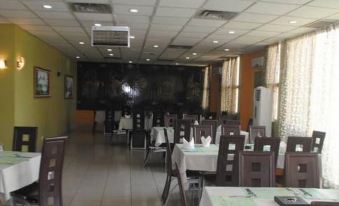 Giginya Coral Hotel - Housity