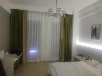 Sunrise Home Cinema Homestay