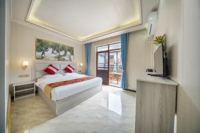 Return home inn Hotels in Xiaoqikong Scenic Area(West Gate Area)