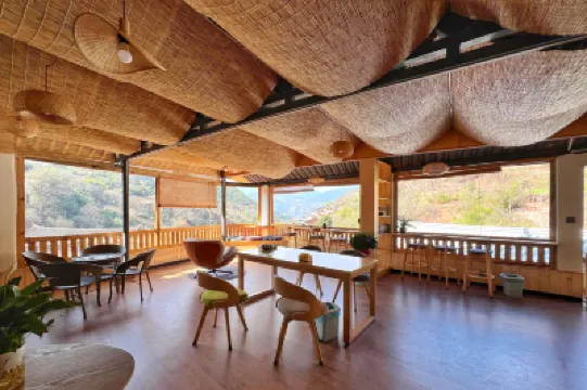 古道星辰庵 Guyanjing Ruins周辺のホテル