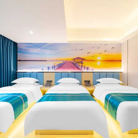 Shixing Huihuang Business Hotel