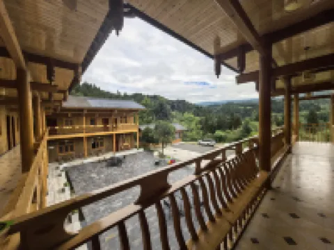 Bamboo Shadow Leisure Resort Hotel