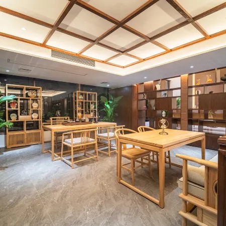 Yunshang Jianli Homestay (Libo Xiaoqikong Scenic Area East Gate Ticket Hall)