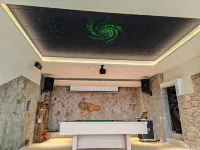 Encounter Mountains and See the Sea Villa Homestay