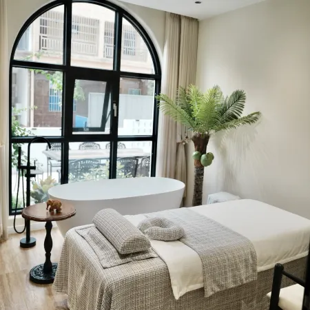 Beihai 8861 Flower Villa Design Hotel (Jintan Branch)