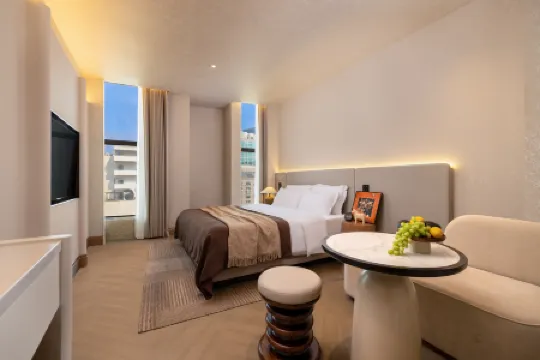 Yi-Zhi (Beijing Road Pedestrian Street, Gongyuanqian Metro Station, Guangzhou)