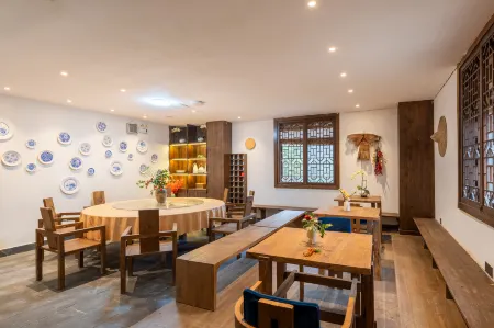 Jingdezhenlepingshilijuyunshe