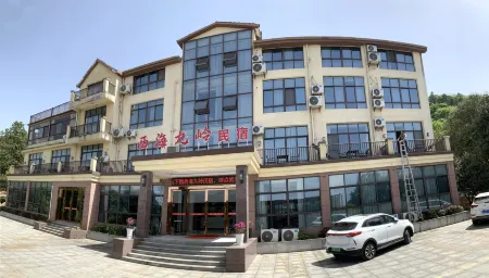 Wuning Xihai Jiuling Homestay Отели рядом с достопримечательностью «Lushan West Haihuaqian Valley»