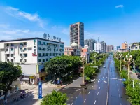 Sanqing·Lumi Hidden Court Hotel 楽山市徐家扁小学校周辺のホテル