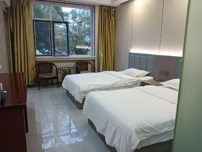 Yulin Elegant Garden Business Hotel Hotels near CPC Hengshan Committee Party School