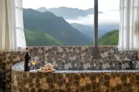 Emei Mountain Pengyue Private Soup Vacation Stay - น้ำพุร้อน