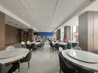 Danjiangkou Supure International Grand Hotel (Danjiangkou Dam Scenic Area) Hotels in Danjiangkou