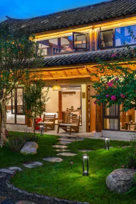 青瓦房·國風庭院（洱海·龍龕碼頭店） 南詔德化碑附近的飯店
