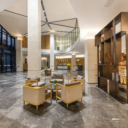 Jifeng International Hotel (Wanning High Speed Railway Station)