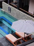 HEO Hezhu · Luxury Residence (Dali Ancient Town South Gate Branch) - Pools