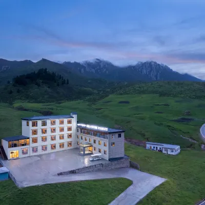 Dacang Luxury Hotel Hotels in de buurt van Aba Prefecture Namo Grand Canyon
