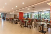 Yestour Joyful Hotel (Zhangjiajie 72 Wonder Tower Jishou University) - 3 estrellas