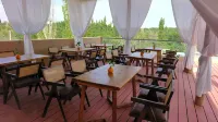 DH·Mi Jing | Guanshan Hot Spring Residence (at the Mingsha Mountain Crescent Spring Scenic Area - โรงแรมราคาถูก
