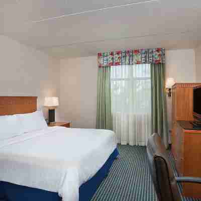 Embassy Suites by Hilton Lexington/UK Coldstream Rooms