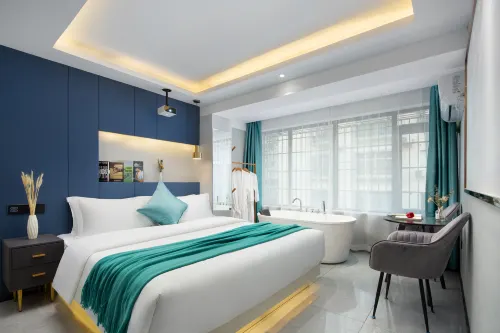 Changsha Yuemu Xingchen Homestay (Changsha Wu Yi Square IFS Guojin Center) - جاكوزي
