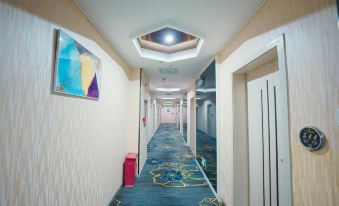 Dazhou Melville La Mode Hotel