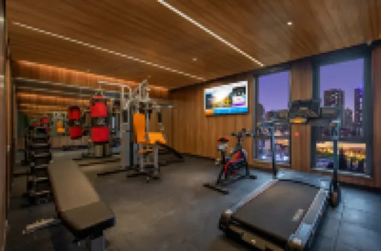 Orange Hotel (Yuyao Colorful City)