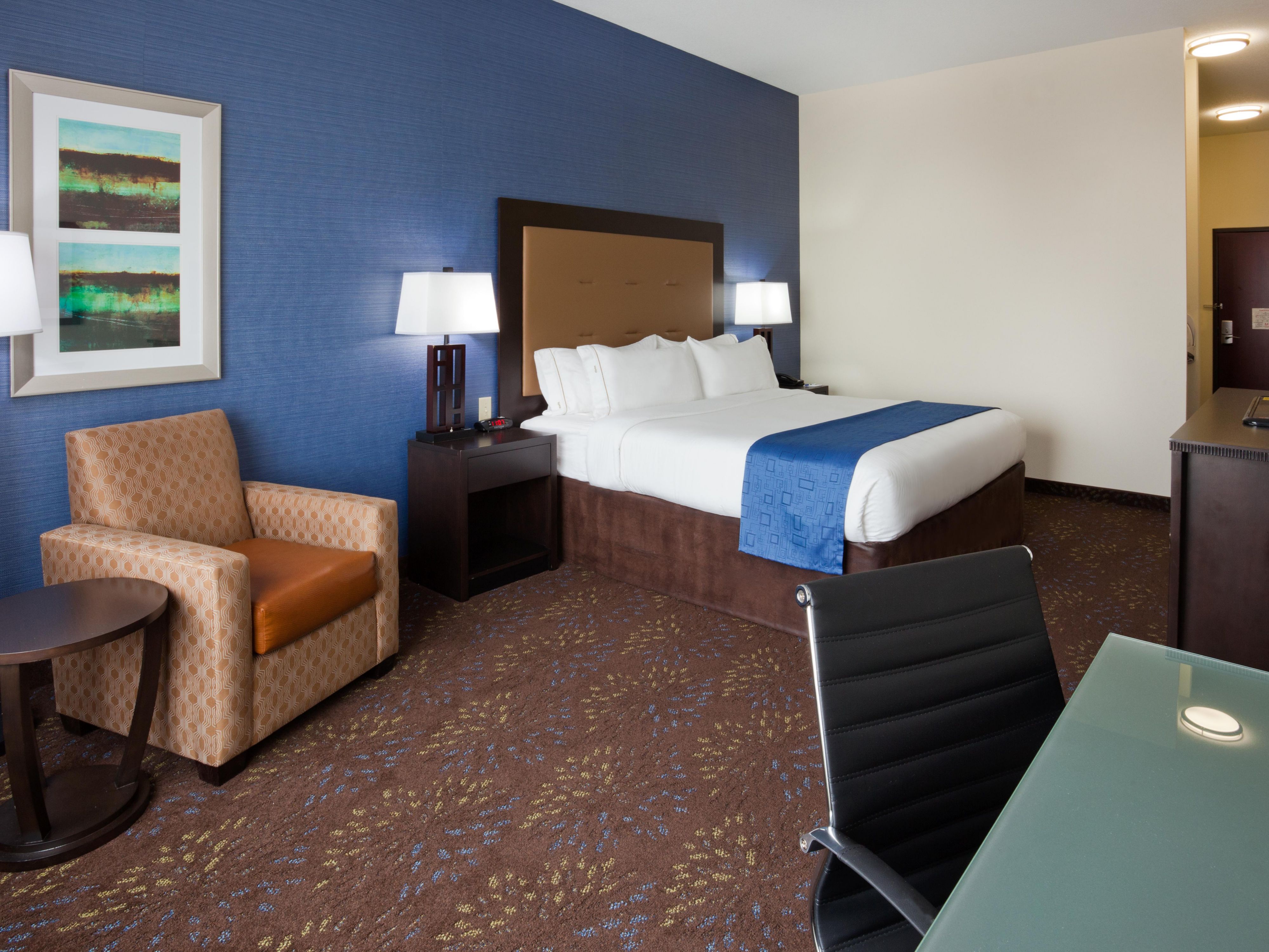 Holiday Inn Express & Suites Davenport, an Ihg Hotel