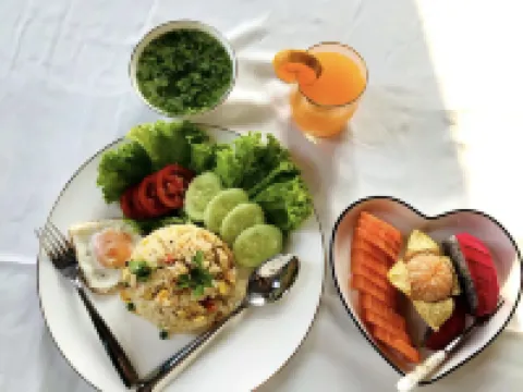 朗悦河景度假酒店 萬榮酒店