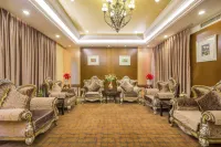 โรงแรมบ่อน้ำพุร้อนจินหลง