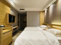 海龙泉酒店(乌鲁木齐红山店) - 普通双床房