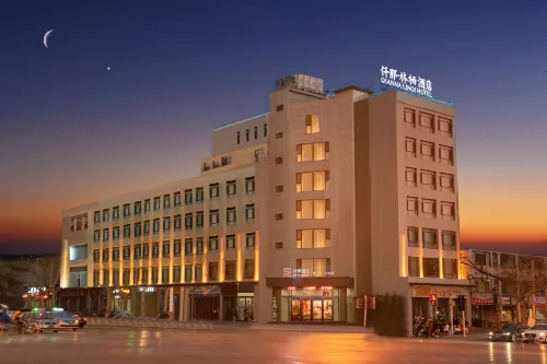 QIANNA LINQI HOTEL (Jiaozuo Jianshe Road Railway Station Branch)