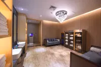 Sanding Huayue Hotel - Gym
