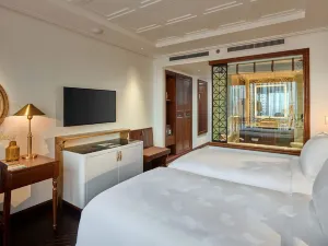 Peridot Grand Luxury Boutique Hotel