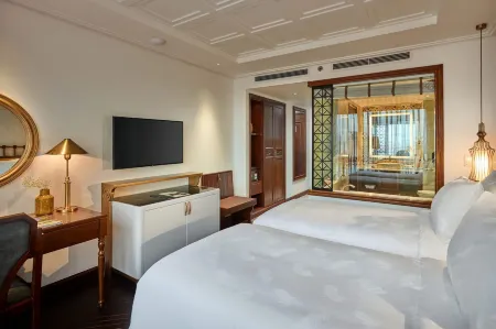 Peridot Grand Luxury Boutique Hotel