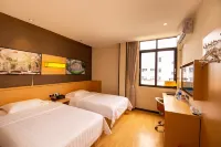 Juyilai Boutique Hotel (Xinghui Plaza Renshou Road Pedestrian Street)