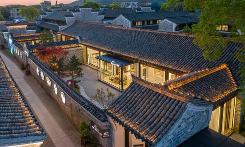 Xiaoyincicheng Shiba Flower Room B&B