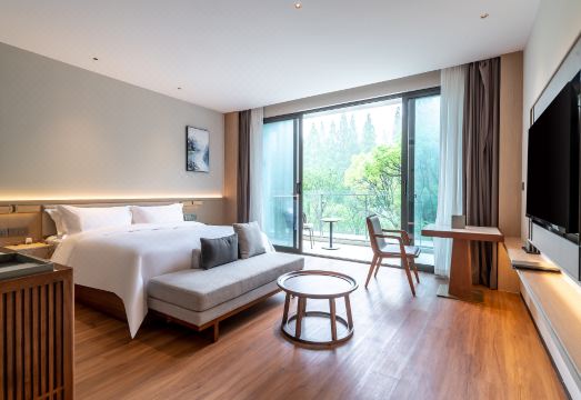 1. 헝샨 충밍 호텔..