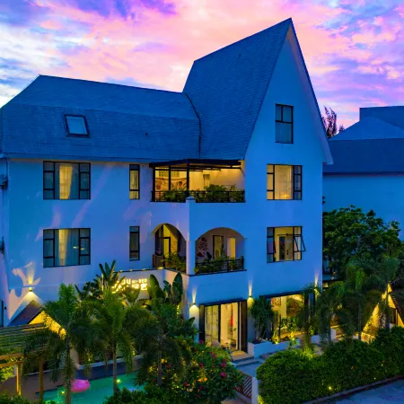 Beihai Yintan Haibei Homestay (Beihai Yintan International Passenger Port)