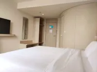 HanTing Hotel (Horqin Right Front Banner Government)