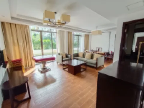 Luofushan Yuanlaishanju