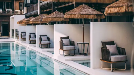 Jiande Man Coral Hot Spring Resort Hotel Отели в г. Цзяндэ