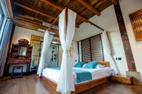 十月民宿（夏霖九天銀瀑風景區店）