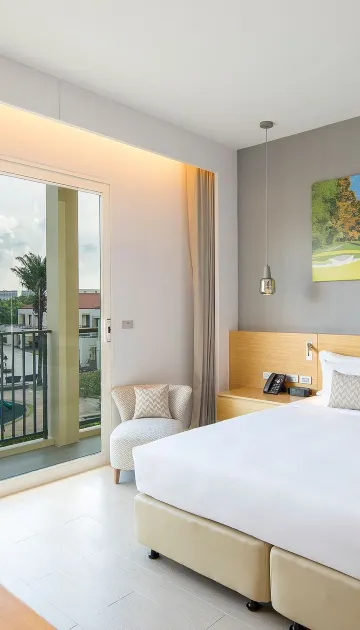 ห้องสวีทแบบหนึ่งห้องนอนพร้อมวิวสนามกอล์ฟ