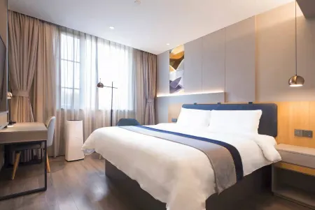 Homeinn Selected Hotel (Shanghai Convention Center Qibao Metro Station)