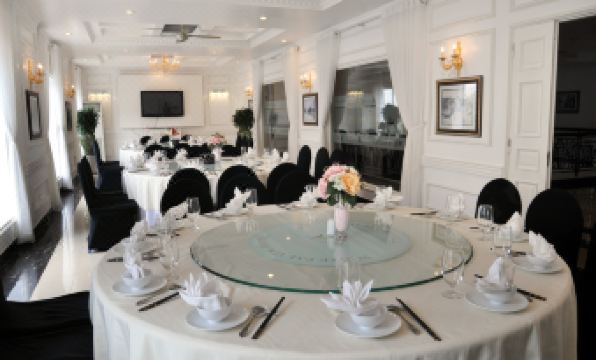 White Palace Thai Binh Hotel