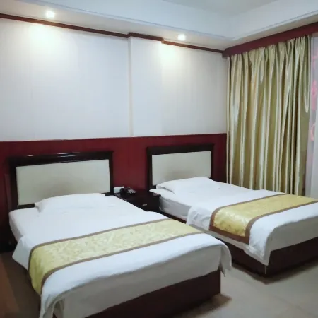 Yinjiang Mingcheng Business Hotel Отели рядом с достопримечательностью «Dasheng Dun Yingmei Lake Scenic Area»