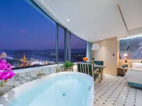 Xishuangbanna Shanguan Sky View Hotel (Gaozhuang Xishuangjing Xingguang Night Market) Hotels in Jinghong