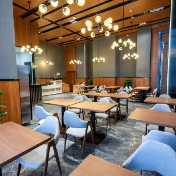 Wuhan Bin'ansi Hotel (Hubei Economic College, Hidden Dragon Island) Отели рядом с достопримечательностью «Большой рынок для общины»
