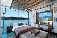 Sesame blossom Seaview Art Hotel (Dali double corridor) Hotels near Zhang Lejinqiu
