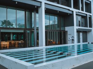 Blu Monkey Hub and Hotel Chanthaburi